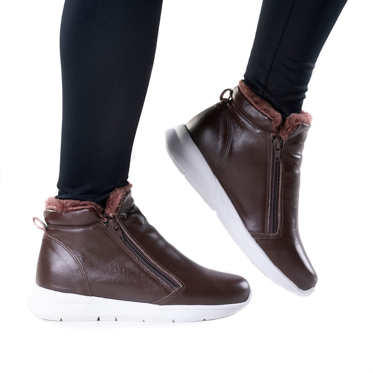 Women's Boot in Genuine Leather Lined with Natural Sheepskin Ref. 25105CA