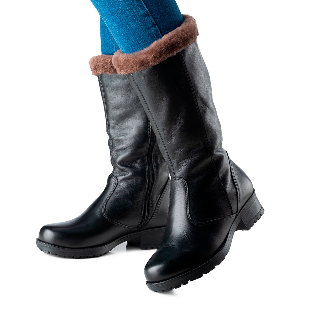 Women's Boot in Genuine Leather Lined with Natural Sheepskin Ref. 25911CA