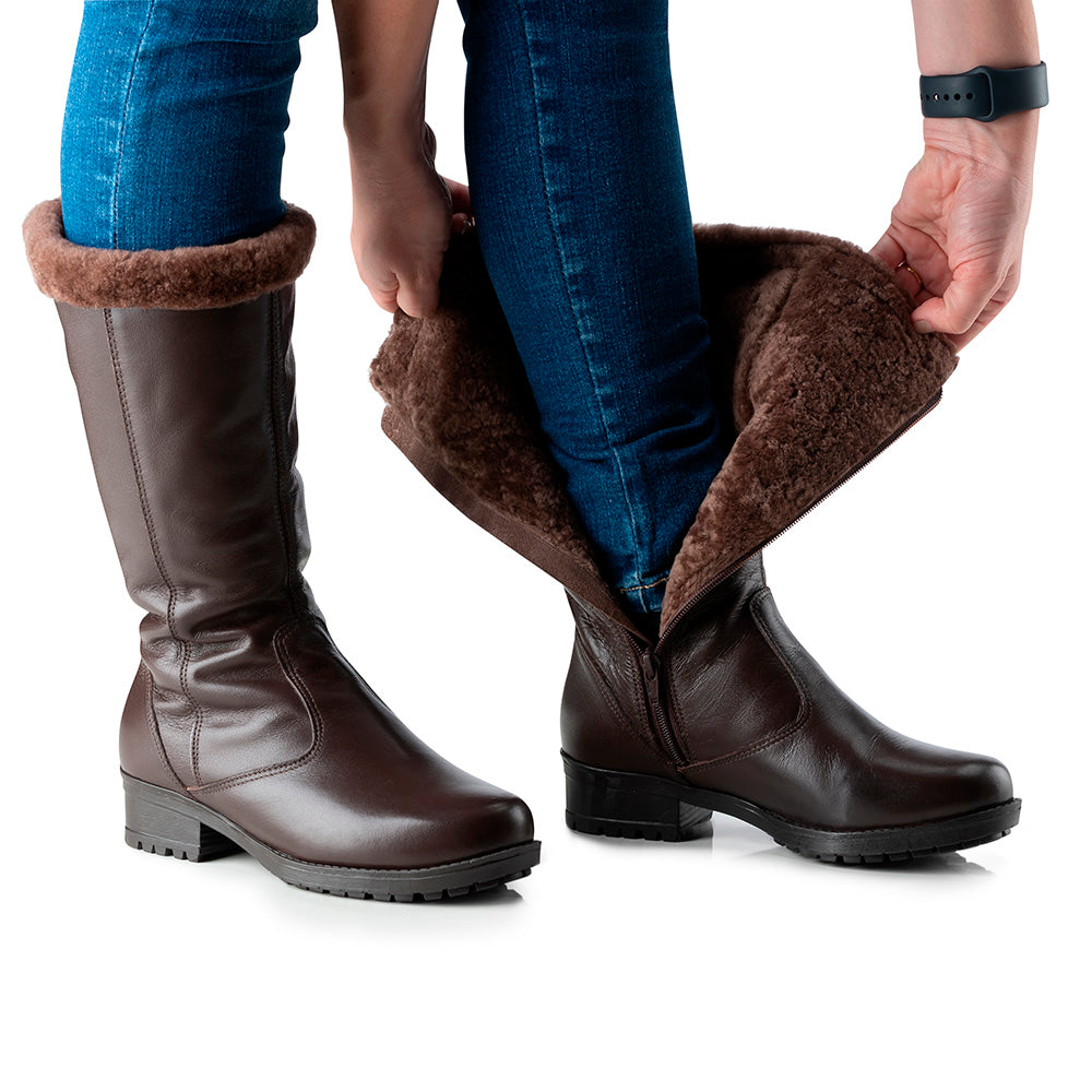 Women's Boot in Genuine Leather Lined with Natural Sheepskin Ref. 25911CA