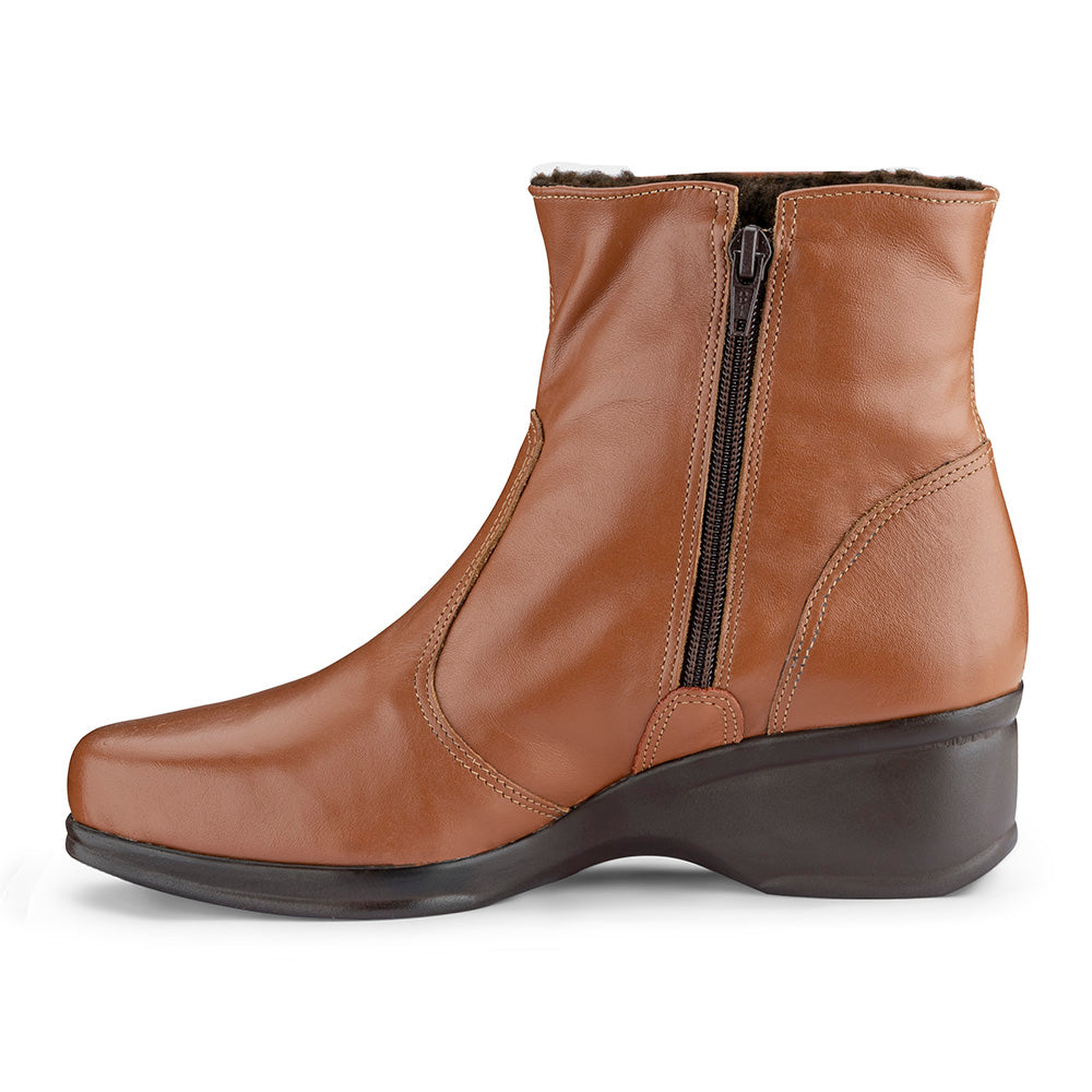 Women's Boot in Genuine Leather Lined in Wool Ref. 114