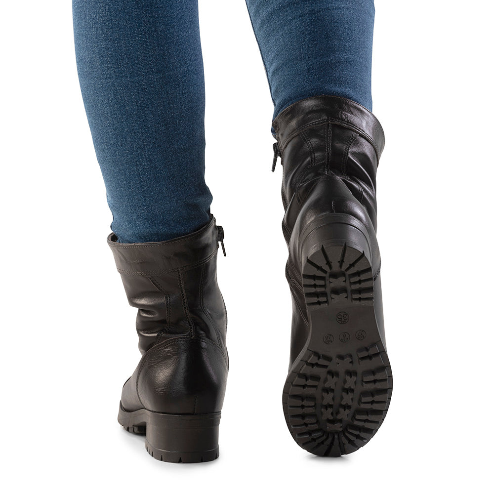 Women's Boot in Genuine Leather Lined in Wool Ref. 211