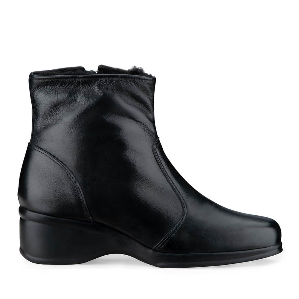 Women's Boot in Genuine Leather Lined in Wool Ref. 114