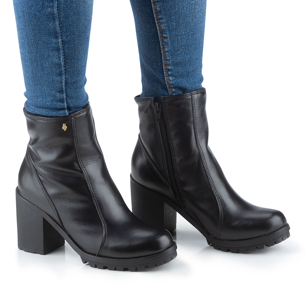 Women's Boot in Genuine Leather Lined in Wool Ref. 162