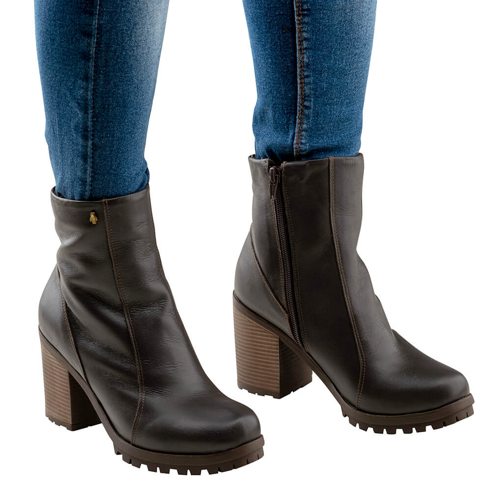 Women's Boot in Genuine Leather Lined with Natural Sheepskin Ref. 162CA