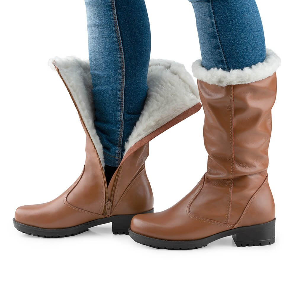 Women's Boot in Genuine Leather Lined in Wool Ref. 25911