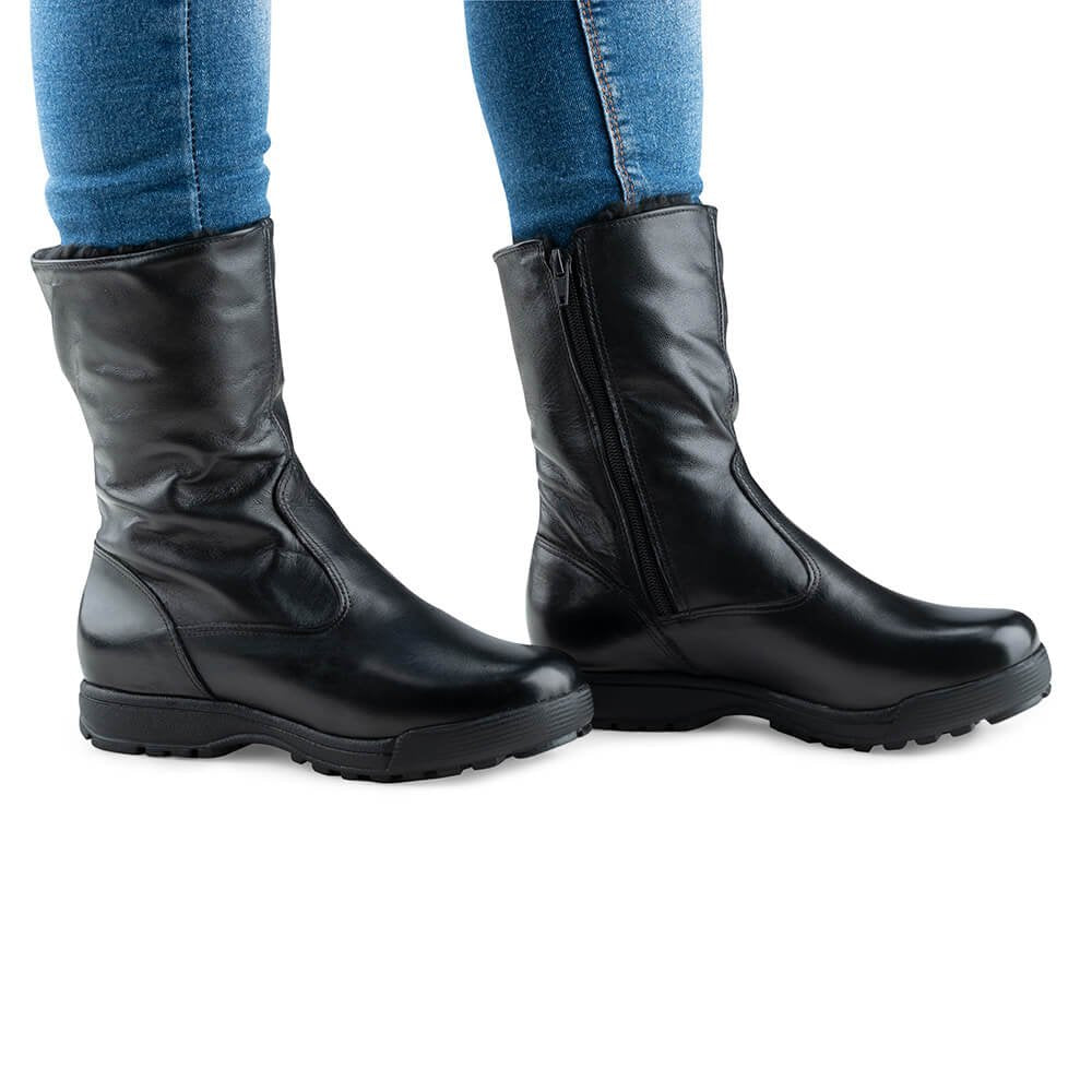 Women's Boot in Genuine Leather Lined in Wool Ref. 120